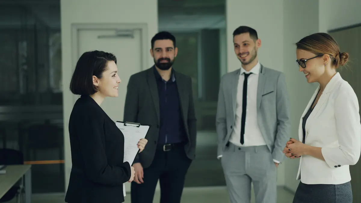 Candidat evaluat de o agentie recrutare muncitori Asia în timpul selecției