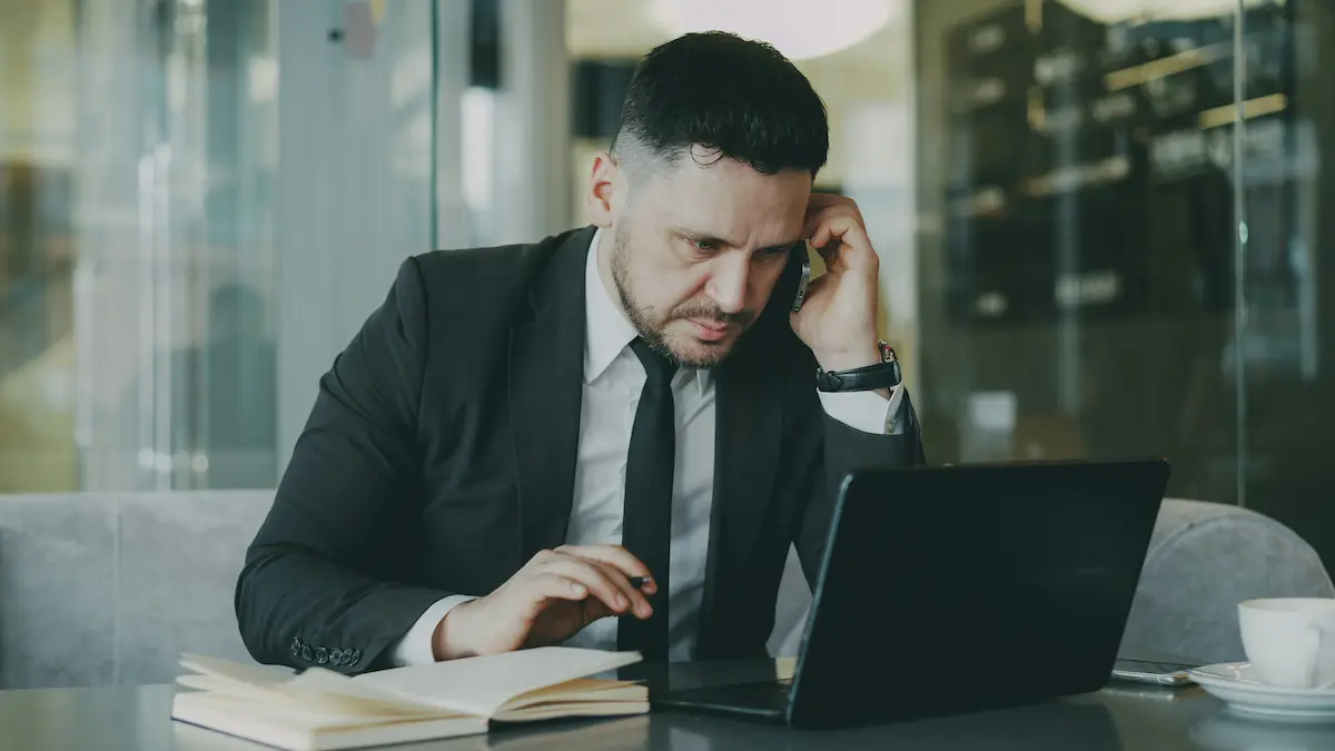 Antreprenor ingandurat — intocmire documente muncitor din Asia Moldova