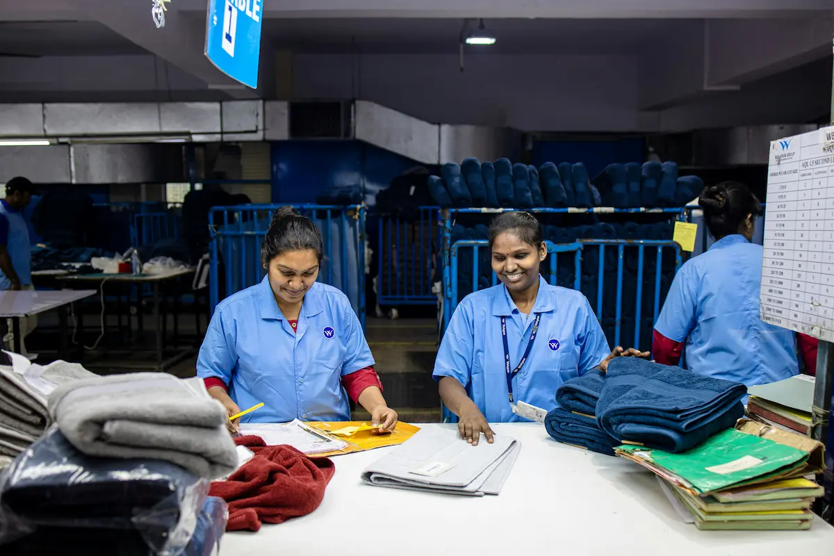 Angajare muncitori indieni Moldova - productie industriala
